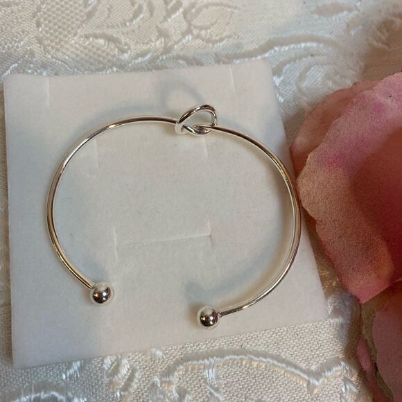 Chicnow I canāt tie the knotāwithout youābracelet - Picture 9 of 11